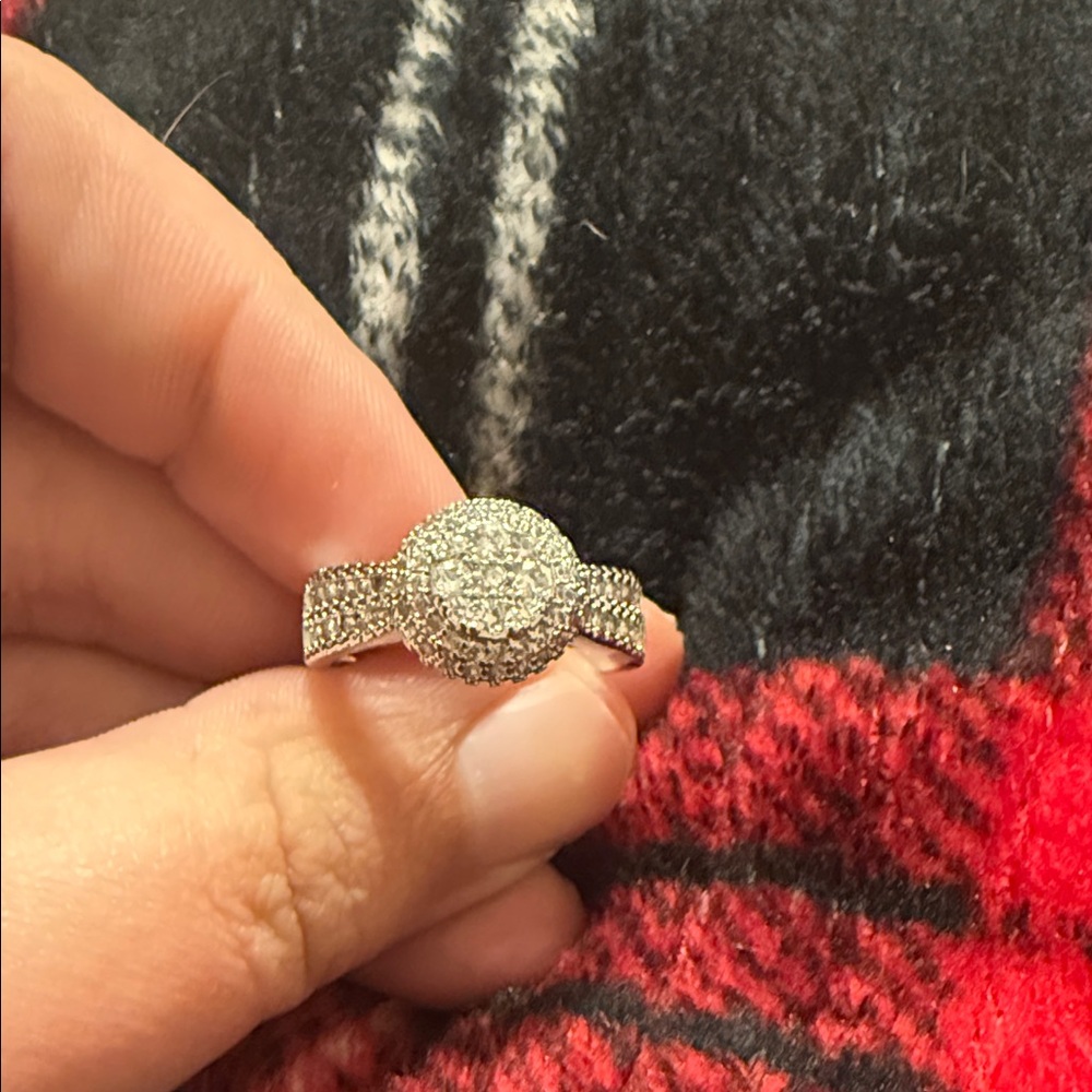 Elegant Silver Women's Ring